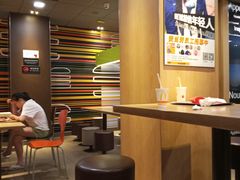 -麦当劳(杭州西湖银泰百货店)