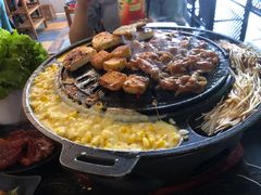 -胡悦里韩式烤肉(芝罘万达广场店)