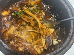 石锅碟鱼头-新海渔港·胶东海鲜家常菜·家宴(奥体中心店)