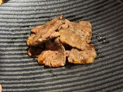 牛五花-不倒翁炭火烧肉(永安里店)