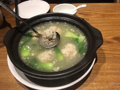 手工淮扬狮子头-茅炒屋龙虾·烧烤·湘菜(新河路店)