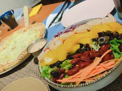 黄桃大虾沙拉-摇滚披萨(长春街店)