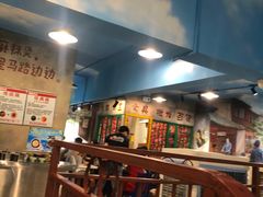 大堂-马路边边麻辣烫联盟路店