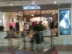 -MO&Co.(龙之梦购物公园店)