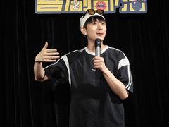 -喜剧部落脱口秀(三里屯工体店)