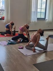 -无界瑜伽普拉提