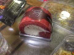 红丝绒迷你蛋糕卷-全家便利店(东直门店)