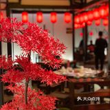 拜托小心点，别把牛油滴到邓伦脸上