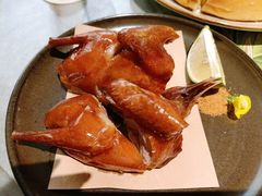 玻璃皮润烧乳鸽-大树餐厅(大悦城店)