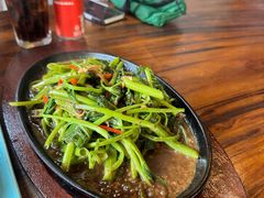 -Pundi Pundi Restaurant