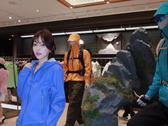 -王府井奥莱棋盘山小镇