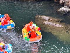 -安吉龙王山峡谷漂流
