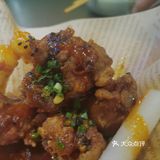 不会糊，汤汁足。但是最近两次过来是年龄稍大的服务员