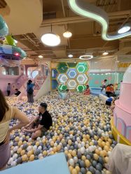 -多多淘儿童体验中心(重庆来福士店)