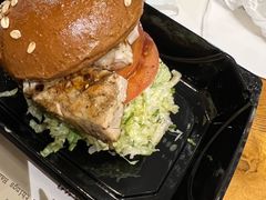 -The Habit Burger Grill 哈比特汉堡(爱琴海店)