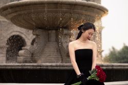 -雪中彩影婚纱摄影·微光艺术中心