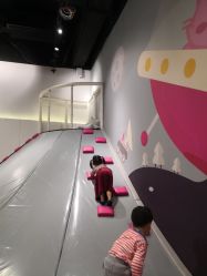 -MINI MARS KIDS CLUB亲子家庭中心(长宁天山店)