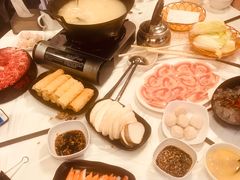 -鲜入围煮花胶鸡海鲜火锅