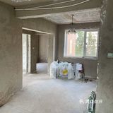 费用确实挺高的，业主刚买完房