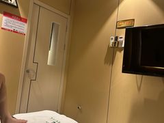 -鸿喜足健康足道采耳艾灸(南纬路店)