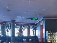 -八府香鸭·啫啫煲(华山路店)