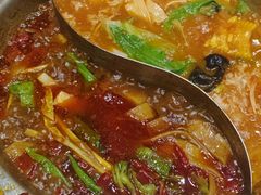 -沸炉重庆老火锅(军事博物馆店)