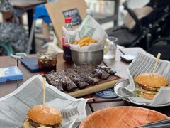-Ribs & Burgers The Rocks