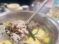 -周良天山牛杂城(天山路总店)