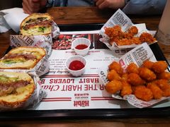 -The Habit Burger Grill 哈比特汉堡(世博店)