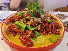 -海盗船. 龙虾烧烤. 酒馆
