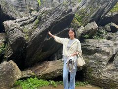 -梭布垭石林景区