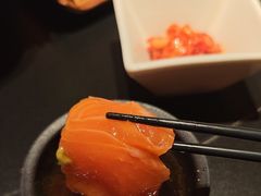 -山川小町·极番烧肉(新地假日广场店)