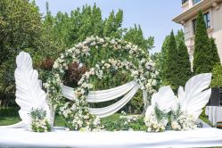 -花轿喜屋婚礼策划