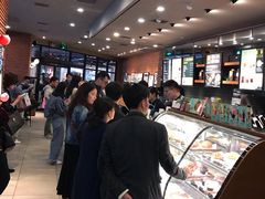 -星巴克(上海虹桥新天地二店)