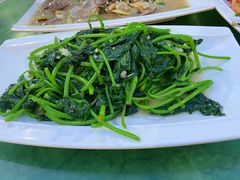 -四川小胡子海鲜(丁村万人海鲜广场店)