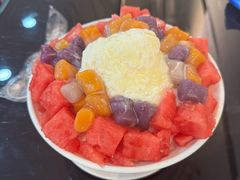 西瓜牛奶绵绵冰-水牛奶皇后糖水铺(深圳总店)