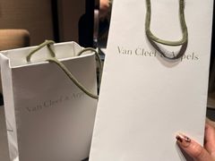 -Van Cleef & Arpels(海港城海洋中心店)