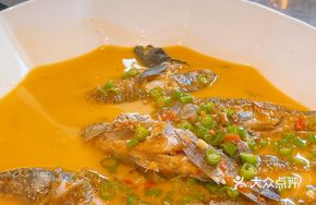 Yellow Braised Ricefield Fish