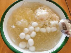 乐山三鲜冰粉-甜心闲生传统手工冰粉(人民广场店)