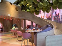 -水桶王国主题餐厅·聚会·生日派对·亲子活动·家庭套餐(亚龙湾希尔顿店)