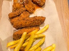 -必胜客(WOW昙华林店)