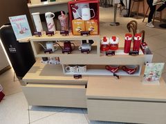 零售区-Tims天好咖啡(莘庄龙之梦店)