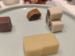 -羲和雅苑•北京烤鸭(陆家嘴中心店)