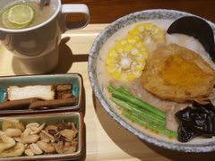 泰式冬阴功汤面-十二舍·湯物素煮(江泰潤政店)