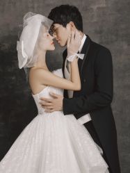 -青禾蒙娜丽莎婚纱摄影(武汉总店)