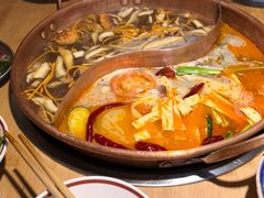 -洱火云南酸菜牛肉火锅(石景山当代商城店)