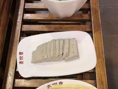 -亮欢寨酸汤鱼(沙冲路店)