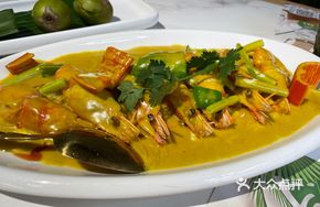 Thai Royal Curry Lobster Shrimp