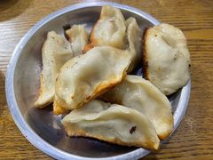 -黄阿姨锅贴大王(万航渡路店)