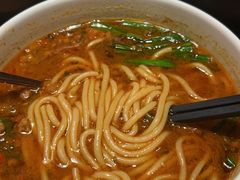 小锅米线-云海肴·汽锅鸡·云南代表菜(天山百盛优客店)